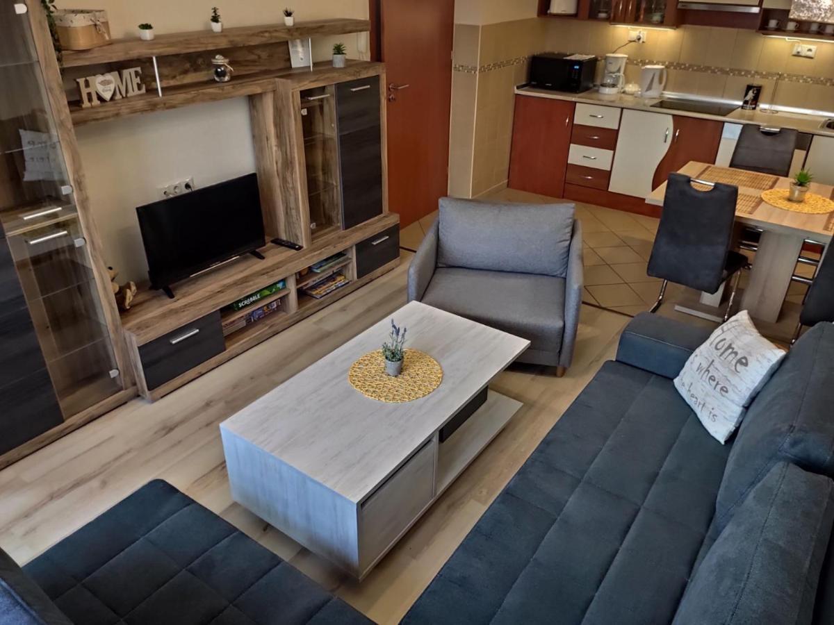 Holiday Apartman Sárvár Eksteriør billede